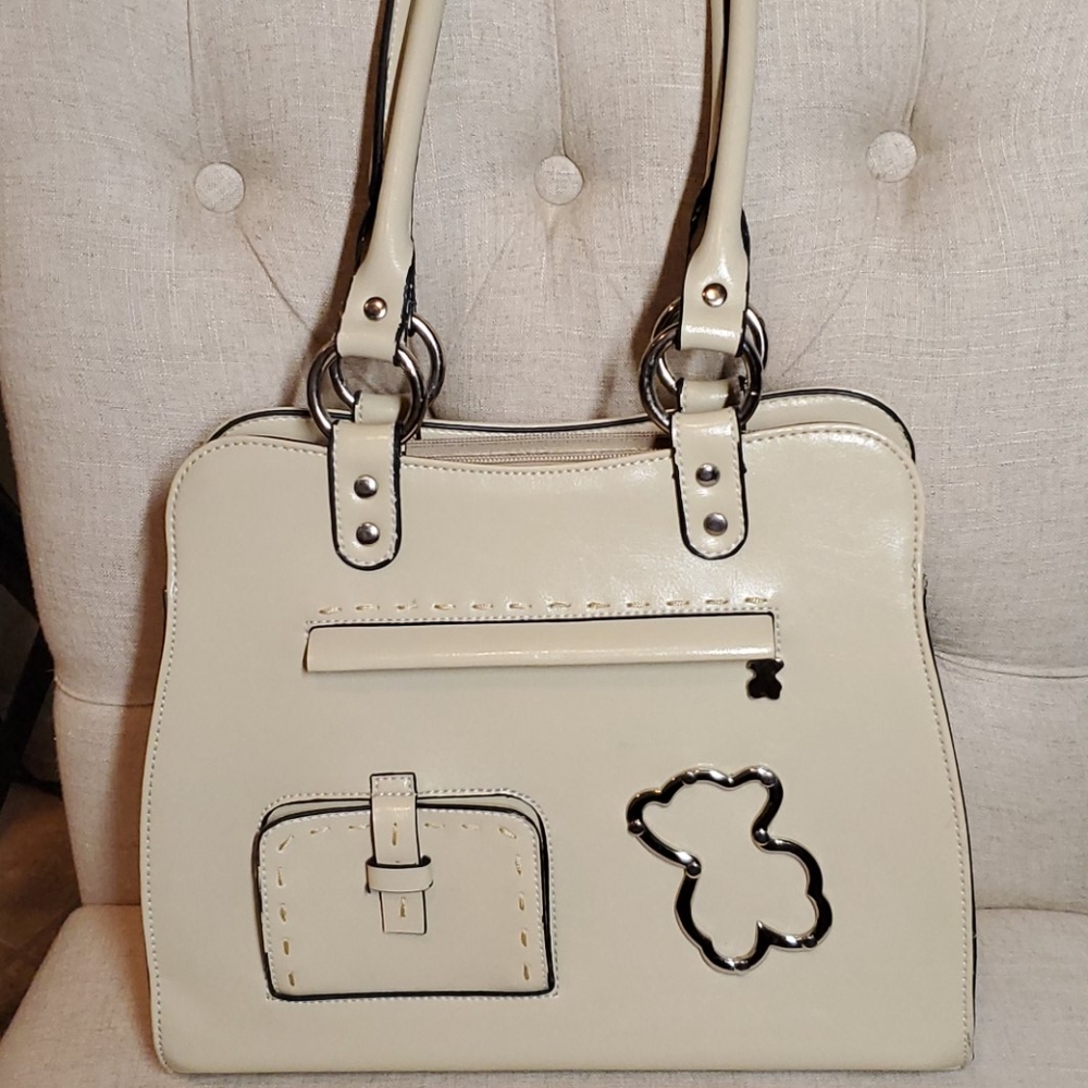 Beige purse